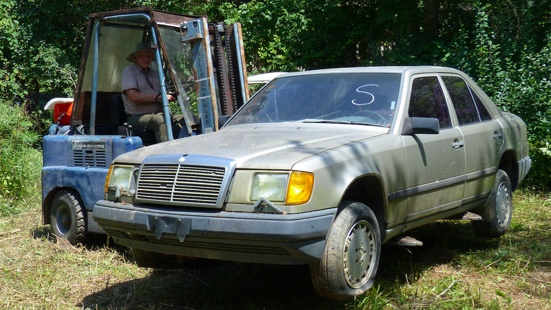 Illustration for article titled Two Years and 180 Cars Later, Michigan Man Forced to Sell 20 Cars A Month Has Eight Days To Clear His Lot